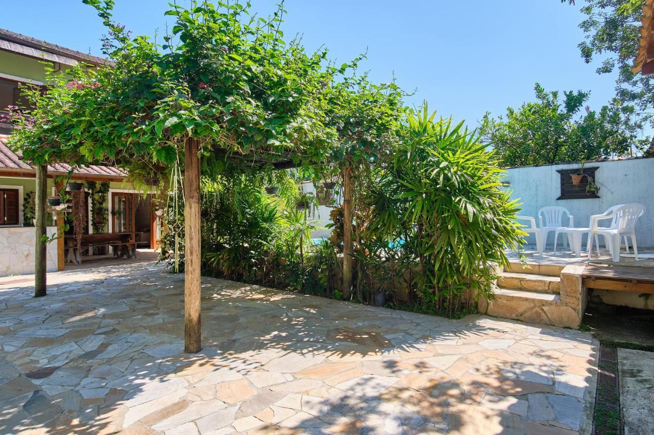 Casa Petunia Com Ar E Piscina Perto Do Centro Villa Araquari Exterior photo