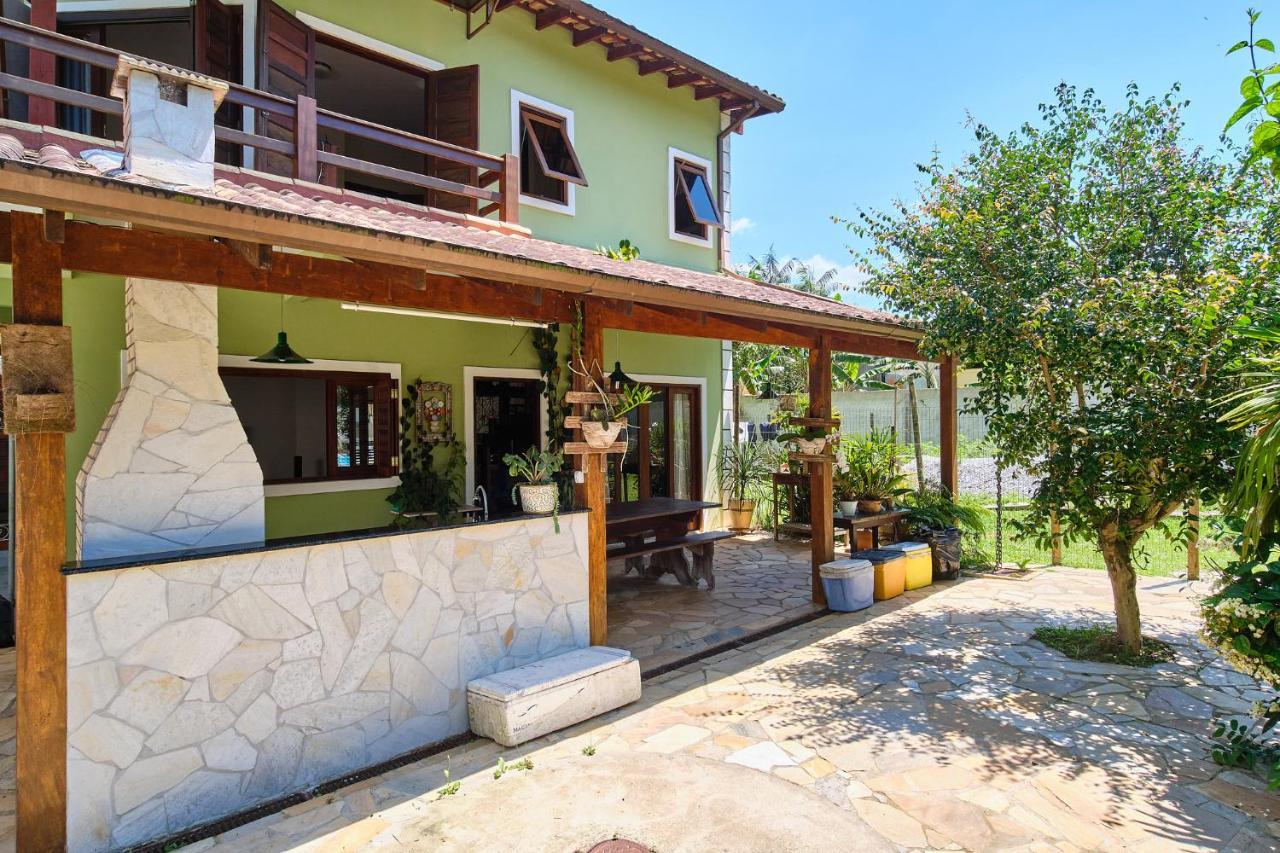Casa Petunia Com Ar E Piscina Perto Do Centro Villa Araquari Exterior photo